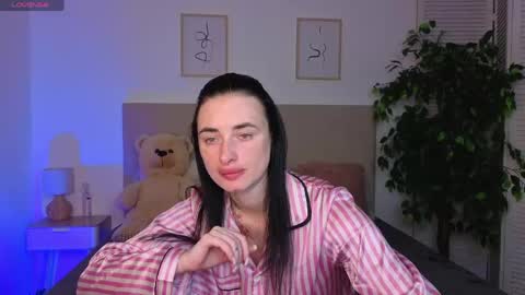 Adel online show from April 20, 7:55 am