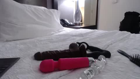 Madion Bambi online show from April 21, 2:37 am