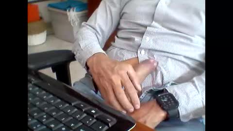 chatarrero68 online show from December 5, 8:17 pm