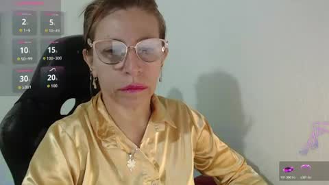 CHAYLA VICTORIA RUIZ  online show from June 22, 11:28 am