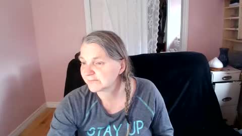 chealsiek online show from June 13, 4:17 pm