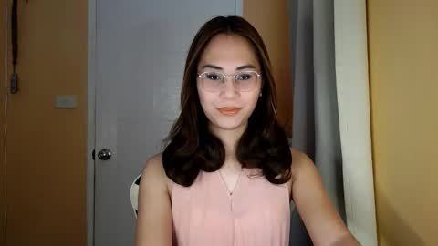 chelly4u69 online show from March 12, 2:15 am