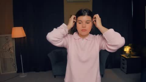 Snapshot of cheriearnet chatting on October 29, 8:49 am Diana online show from October 29, 8:49 am