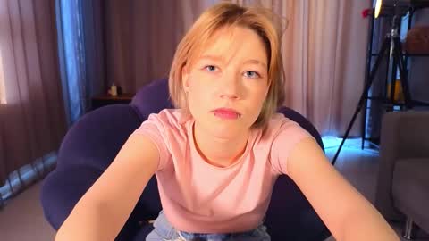 Hello guys  Im Hanna online show from March 15, 4:50 am