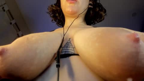 Allyss online show from January 14, 12:43 am