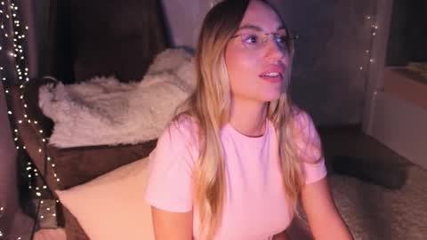 CherryBomb online show from March 29, 3:57 pm