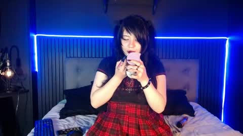 cherry_darck online show from April 24, 4:09 pm