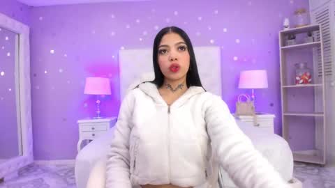 Sussan Cherry  online show from February 20, 6:06 am