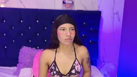 Catalina online show from April 29, 9:52 pm
