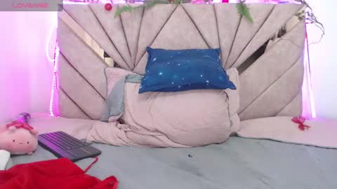 cherryblossom78 online show from December 7, 2:36 am