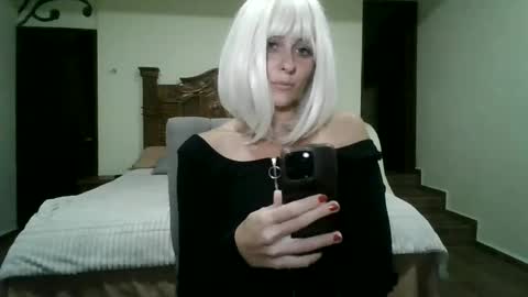 cherryblushxo online show from September 23, 2:38 am