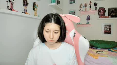 cherrycute666 online show from April 25, 4:58 am