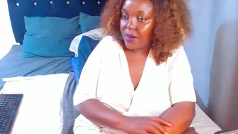 cherryyummy69 online show from November 28, 9:38 am