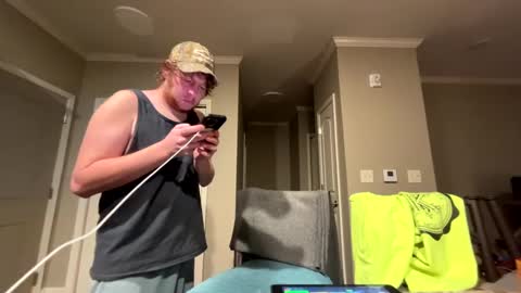 chevycamaro1978 online show from December 31, 6:48 am