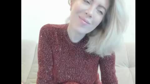 Snapshot of chicafortuna chatting on October 16, 2:22 am NBFG online show from October 16, 2:22 am