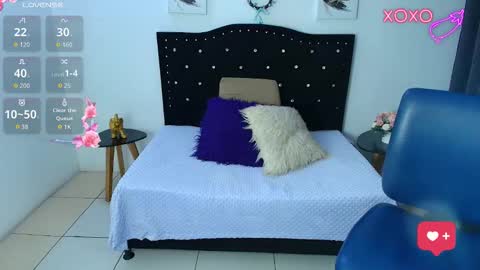 LAURA online show from December 2, 12:42 am