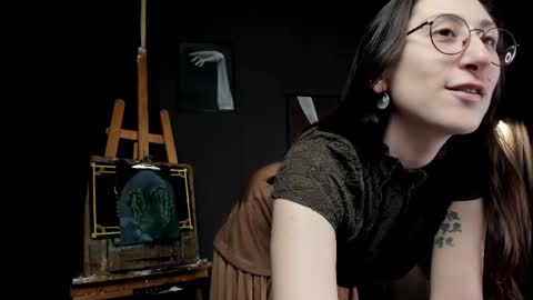 Nina   online show from April 29, 6:13 pm