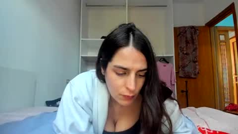 Snapshot of chillwithcamii chatting on September 28, 6:11 am yoursensualparadise online show from September 28, 6:11 am