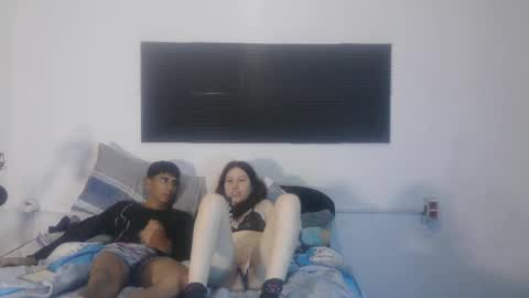 chineseeyes18 online show from June 8, 1:39 am