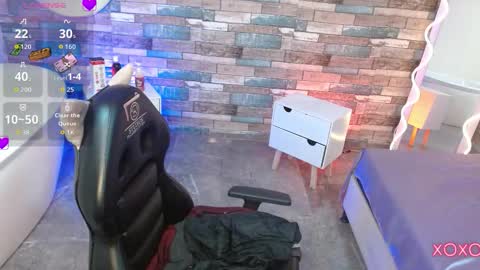 chipi_tay online show from March 12, 10:35 pm