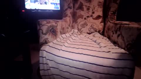 chippy70 online show from November 15, 8:49 am