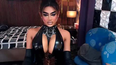 Franching Lee online show from July 8, 6:22 pm