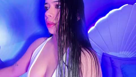 chloe_blowjob online show from June 25, 11:04 am