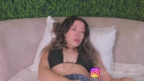 Chloe online show from October 13, 1:13 pm