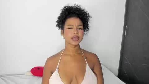 chloe online show from September 23, 1:32 am