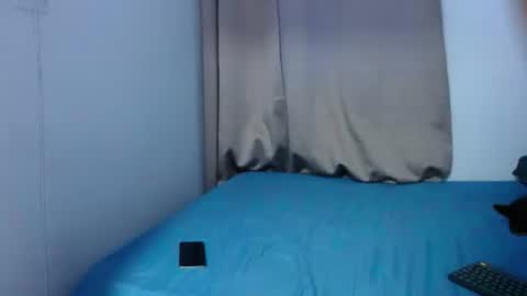 Chloe and Danna online show from July 12, 1:53 am