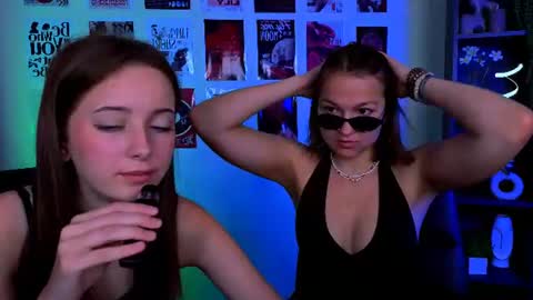 chloe_ley online show from July 27, 9:28 am
