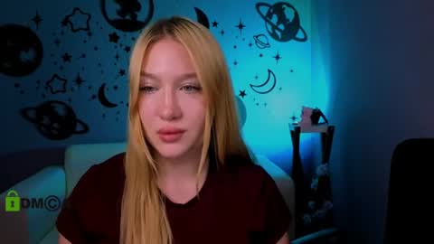 chloe_ley online show from June 22, 3:25 am
