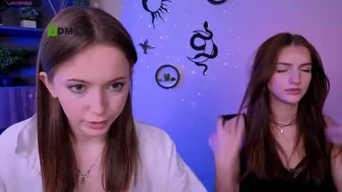 chloe_ley online show from July 5, 9:27 am