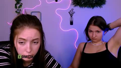 chloe_ley online show from July 28, 4:39 pm