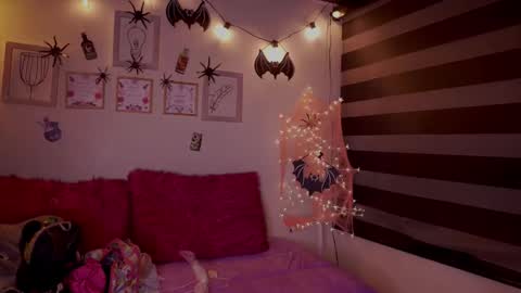 CLOE  online show from October 18, 1:54 am