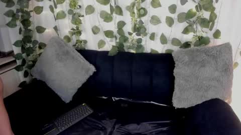 Chloe online show from May 2, 7:08 pm