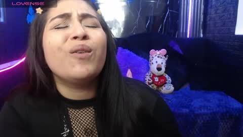 chloe_smith5 online show from July 9, 6:56 pm
