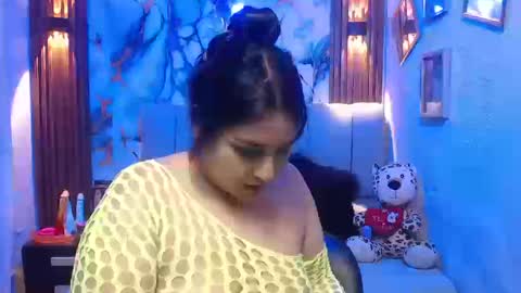 chloe_smith5 online show from March 17, 2:00 pm