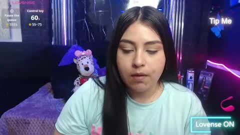 chloe_smith5 online show from July 28, 6:20 pm