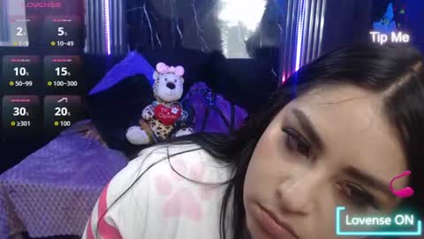 chloe_smith5 online show from July 22, 4:09 pm