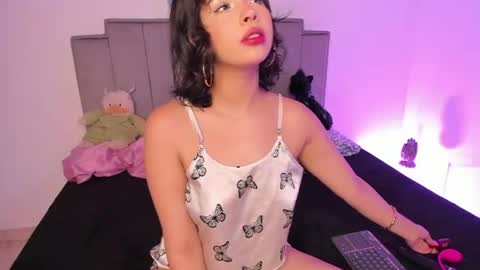   online show from July 28, 6:42 pm