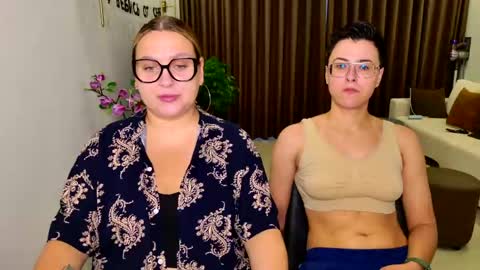 Eva and Sandra online show from May 7, 8:21 am