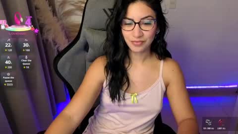 Chloe online show from July 30, 11:11 am