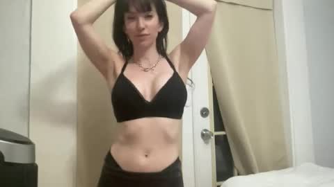 Chloe Clarris online show from November 18, 1:19 am