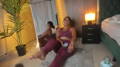 Chloe fixxx online show from June 9, 8:19 pm