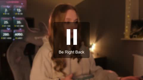 chloegins online show from December 11, 11:54 pm