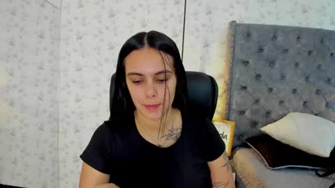  Chloe Harper  online show from July 24, 2:25 pm