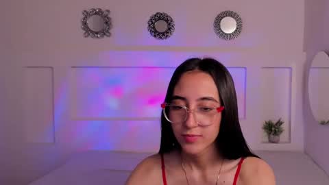 chloehil2 online show from February 21, 11:32 pm