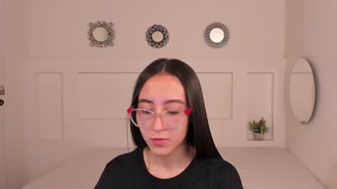 chloehil2 online show from January 27, 8:17 pm