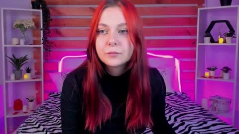 Chloe online show from December 3, 2:01 am